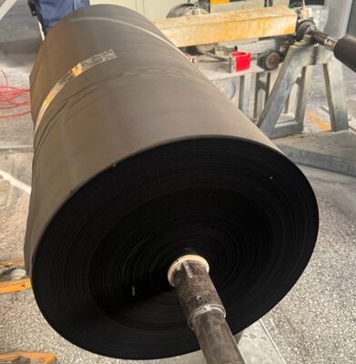 Окрашенная в черный цвет ткань из стекловолокна с превосходной химической и износостойкостью