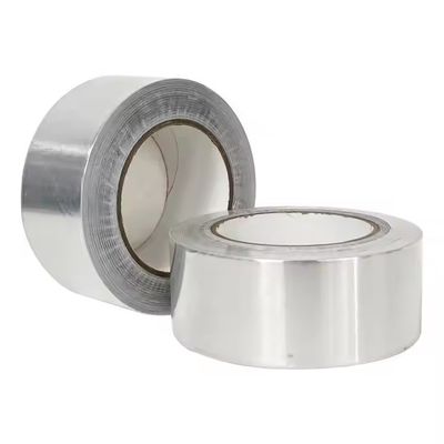 Высококачественная алюминиевая фольгированная лента с акриловым клеем на основе растворителя, толщина 80 мкм. Общего назначения для удержания, заделки, герметизации и маскирования.