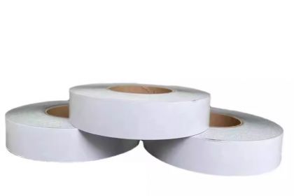 Высечка двухсторонней резиновой клейкой тканевой ленты толщиной 80 мкм для общего склеивания